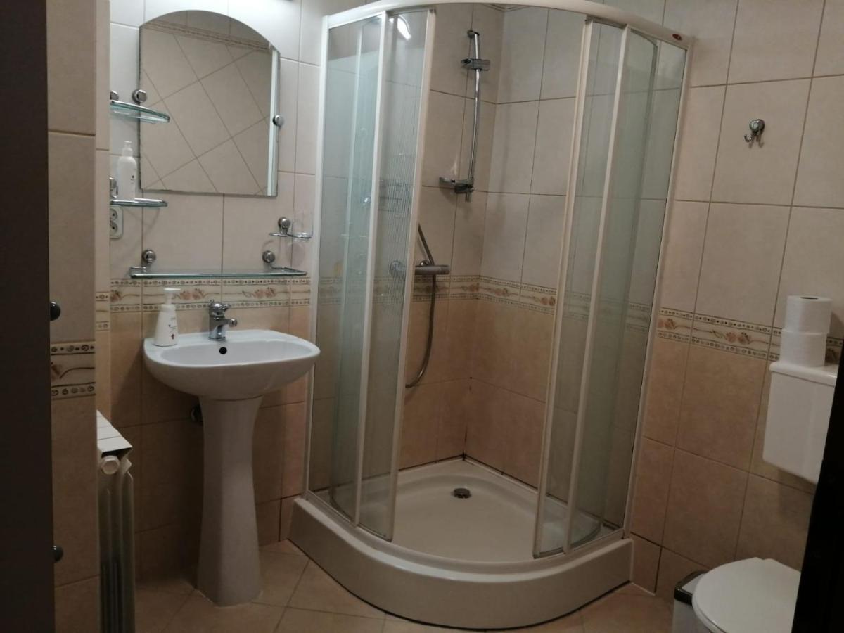 Appartement Apartament Na Dlugiej à Łapsze Niżne Extérieur photo